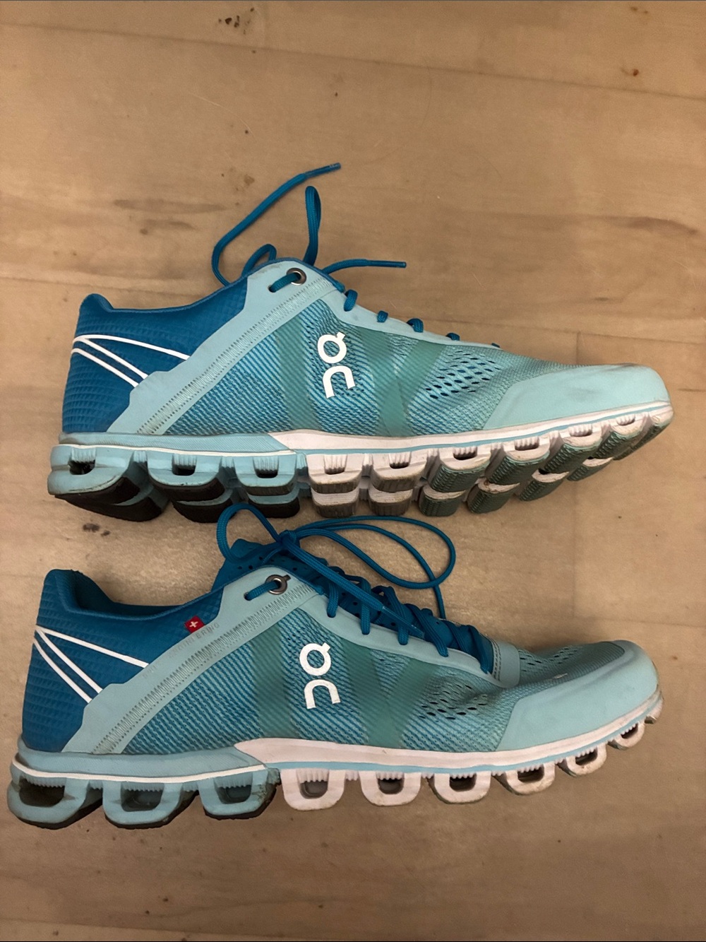 On Running Women's Athletic Shoes in Teal Blue - Picture 3 of 8